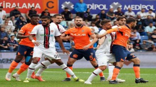 Spor Toto Süper Lig: Başakşehir: 0 - Karagümrük: 0 (İlk yarı)