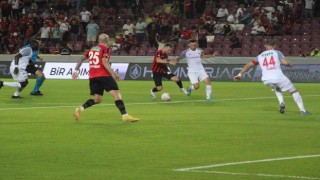 Spor Toto Süper Lig: Gaziantep FK: 0 - Ümraniyespor: 0 (İlk yarı)
