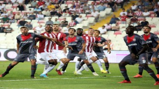 Spor Toto Süper Lig: Sivasspor: 0 - Fatih Karagümrük: 0 (İlk yarı)