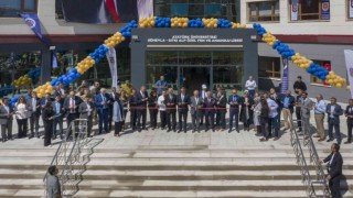 Süheyla-Sıtkı Alp Fen ve Anadolu Lisesinin açılışı düzenlenen törenle gerçekleşti