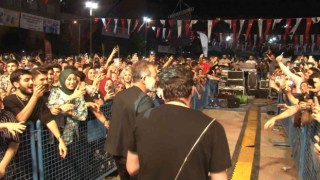 Sultangazililer ‘Genç O Fest etkinliğinde Haluk Leventin şarkılarıyla coştu