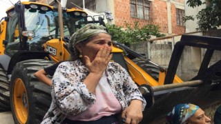 Suyu kesilen kadın gözyaşlarına boğuldu