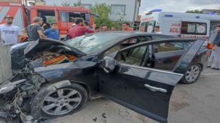 Tansiyonu düşünce duvara çarpan sürücü hayatını kaybetti