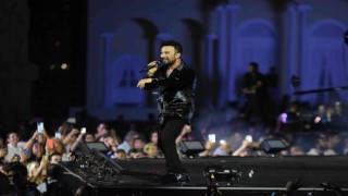 Tarkan, yüzbinlerce İzmirliyi coşturdu