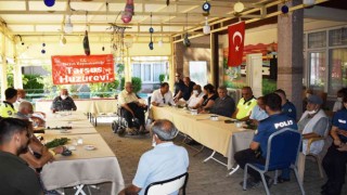 Tarsus Emniyetinden huzurevi sakinlerine moral ziyareti
