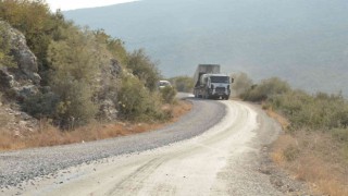 Tarsusta yol çalışmaları sürüyor