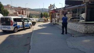 Tartıştığı husumetlisini tabancayla vurdu