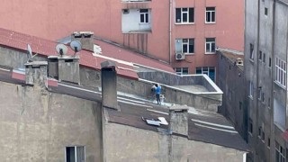 Tatvanda çatıda tehlikeli tamirat