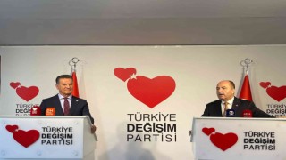 TDP Genel Başkanı Sarıgül, ANAP Genel Başkanı Çelebiyi kabul etti
