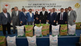Tekmanda çiftçilere 20 ton buğday tohumu dağıtıldı