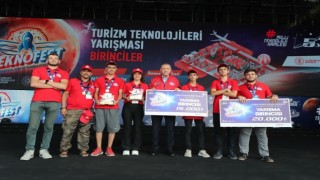 TEKNOFEST ‘Turizm Teknolojileri kategorisinde birincilik HKÜlü öğrencilerin