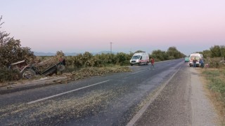 Tirede kamyon traktöre arkadan çarptı: 1 ölü, 1 yaralı