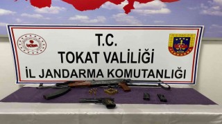 Tokatta kalaşnikof tüfek ele geçirildi