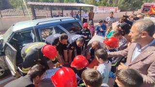 Tortumda yaya geçidi kırmızıya boyandı, kaza tatbikatı yapıldı