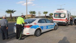Turgutluda otomobil ile motosiklet çarpıştı: 1 yaralı
