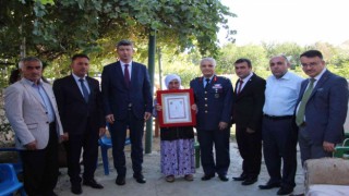 Türkiyede bir ilk: Şehit ailesine ikinci şehadet belgesi verildi