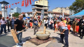 Türkiyenin tek uluslararası halı şenliği başladı
