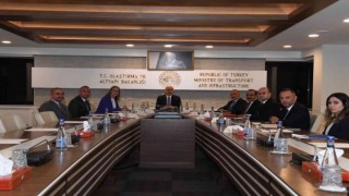 Ulaştırma ve Altyapı Bakanlığından İzmire iki müjde