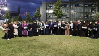 Ümraniyeli çocuklar yaz Kuran kursu kapanış töreninde hünerlerini sergiledi