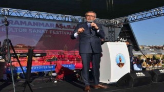 Ünal, “İzmirde Büyükşehir belediye başkanının kurtuluş gününde düşmanca hareket içerisinde olan Yunana haddini bil demesini beklerdik”