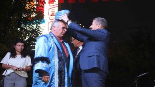 Uşakta yılın Ahisine kaftanını Vali Ergün giydirdi