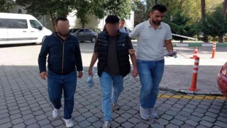 Uyuşturucu ticaretinden tutuklandılar