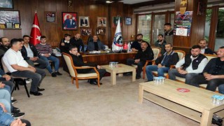 Üzülmezli madencilerden Yeşil ve Demire destek
