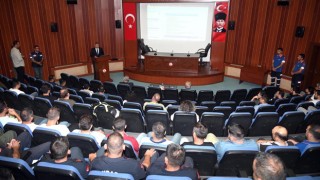 Valilikte Büyük kazalarda olay yeri yönetim eğitimi görüşüldü