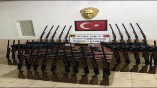 Van ve Hakkaride 342 kilo uyuşturucu ile 100 av tüfeği ele geçirildi