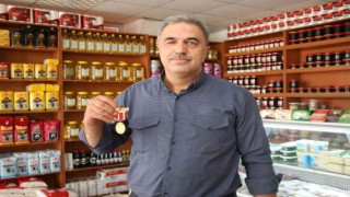 Vatan için gözünü feda eden gazi Saydam; Vatana diğer gözümü, bacağımı, kolumu ve tüm varlığımı da veririm
