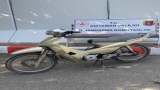 Vatandaşların ihbar ettiği şüpheli çalıntı motosikletle yakalandı