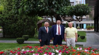 Veysel Eroğlundan Başkan Büyükkıça ziyaret