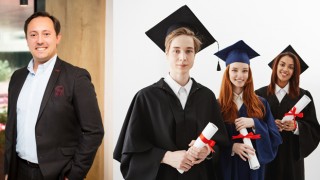 Vize Sorunları Gençleri Online Üniversitelere Yöneltiyor
