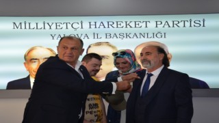 Yalovada İYİ Partiden istifa eden 5 kişi MHPye katıldı
