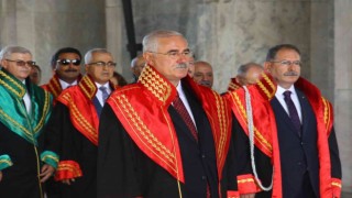 Yargıtay Başkanı Akarca ve beraberindeki heyet Anıtkabiri ziyaret etti