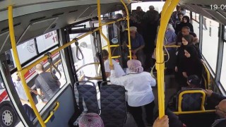 Yaşlı kadına belediye otobüsünde stetoskopuyla müdahale etmişti, o anları anlattı