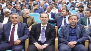 Yeniden Refah Partisi Genel Başkanı Erbakan Ağrıda