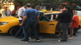 Yol verme tartışmasında taksi sürücüsü darp edildi