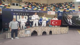 Yunusemreli judocular Kocaeliden başariyla döndü