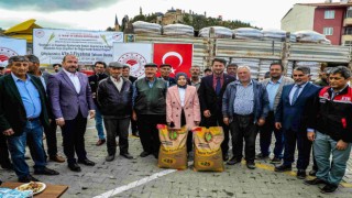 Yüzde 75 hibe destekli 103 ton arpa tohumu üreticiye teslim edildi