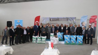 3 bin 187 çiftçiye 133 ton tohum desteği