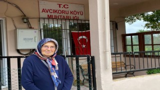 80 yaşındaki muhtar teyze babadan miras kalan muhtarlığı devam ettiriyor