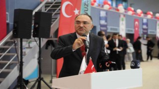 99 dakika boyunca durmadan kulaç attılar