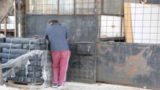 Acı haberi alarak olay yerine koştu, kardeşinin cesedine bir an olsun bakamadı