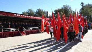 Adıyamanda Cumhuriyet Bayramı coşku ile kutlandı