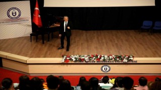 ADÜ Eğitim Fakültesi, Pedagoji Vokoloji Seminerinde Prof. Dr. Denizoğlunu konuk etti