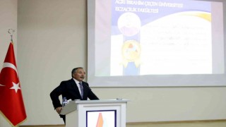 AİÇÜde “AR-GE ve İnovasyon Konferansı” düzenlendi