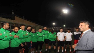 AK Partili Subaşı, futbolculara moral verdi
