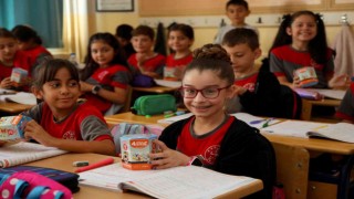 Aksaray Belediyesi 40 bin öğrenciye kumbara hediye etti