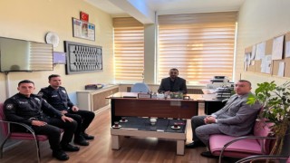 Aksarayda çocuk polisleri okullarda